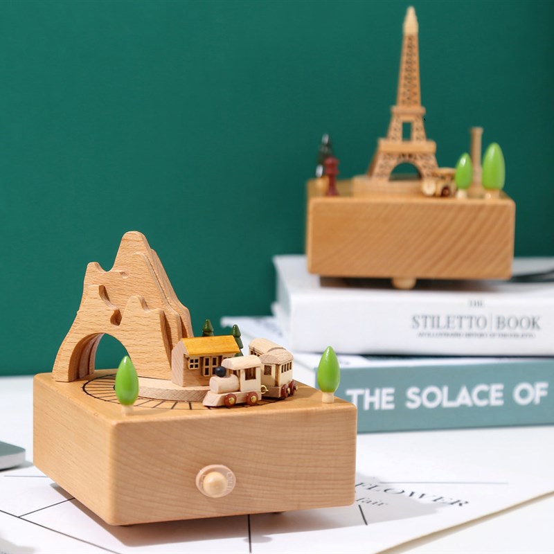 天空之城音乐盒治愈系八音盒木质小火车情侣摆件教师节生日礼物女