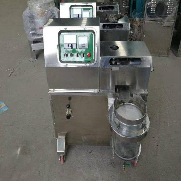 花生油香油榨油机小型芝麻商用220V单相电全自动螺旋压榨现榨现卖,农机/农具/农膜,农产品加工设备,淘宝优惠券,粉丝福利购,淘宝优惠卷