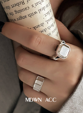 日韩S925银冰晶白茶戒指女复古时尚气质微镶锆R石几何开口食指环