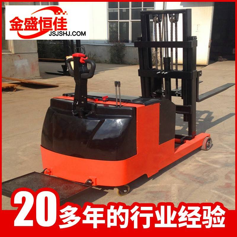 江苏前移式电动堆高叉车CQD-Z15三支点电动站驾式堆高车