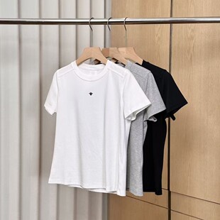 新款 26春季 简约百搭圆领刺绣T恤ONST02636045 妍妍粉丝专享