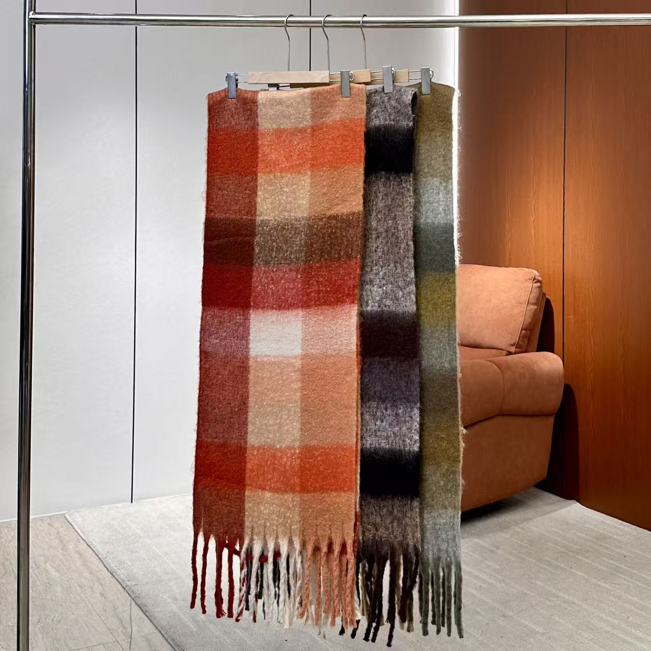 【妍妍粉丝专享】25新款长款流苏披肩保暖围脖ONPW2195125795