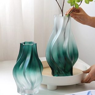 只此青绿腰玻璃花瓶高级感餐桌摆件客厅插花侘寂风绿色家居装饰品