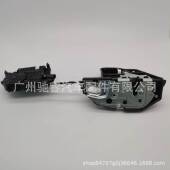 912171856590适用于宝马F081F02右肽车63458前门闭锁器执行器5121