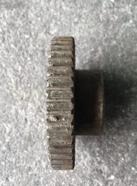 机床配件 车床C616-210d齿轮M2 Ｚ47 L35 内孔35 键槽8 齿厚15