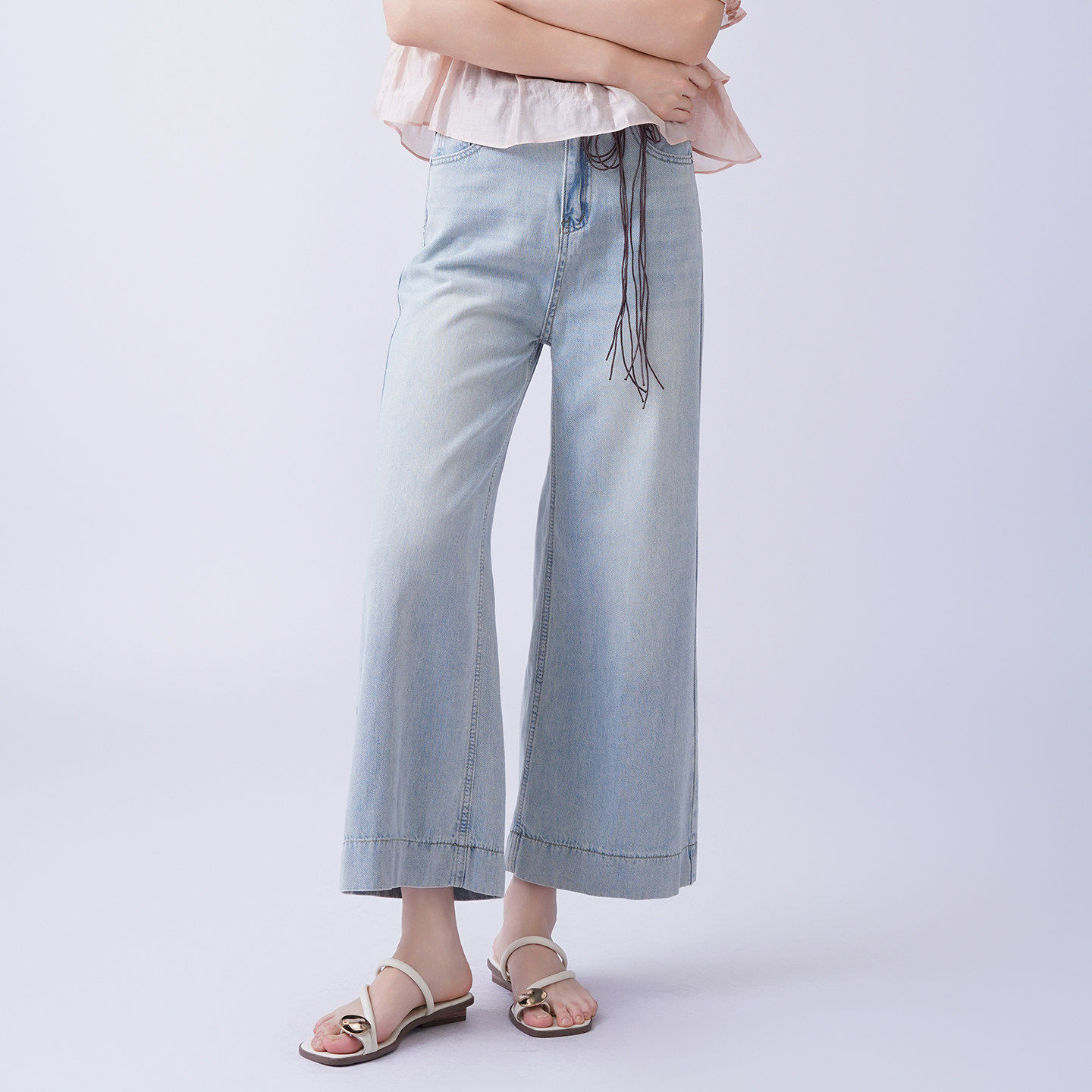 蜜澳2026夏季新款牛仔裤女时尚简约百搭休闲直筒阔腿裤浅色长裤