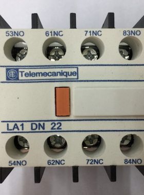 接触器辅助触头组 LA1DN22 F4-22 LA1-DN22C 两开两闭触点