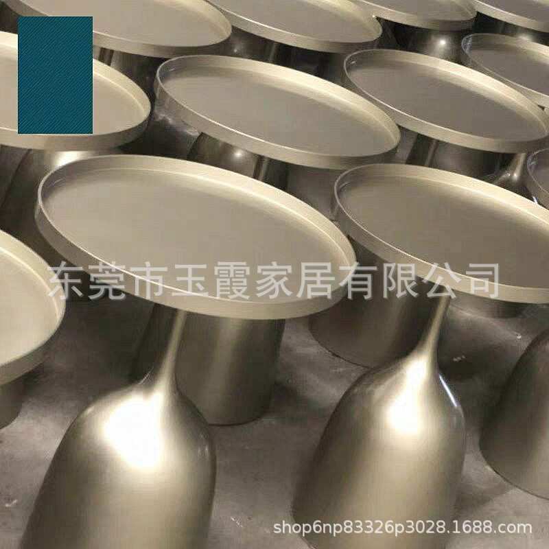 北欧铁艺客厅小茶几阳台金属仿古铜边桌圆形创意小户型设计师家具