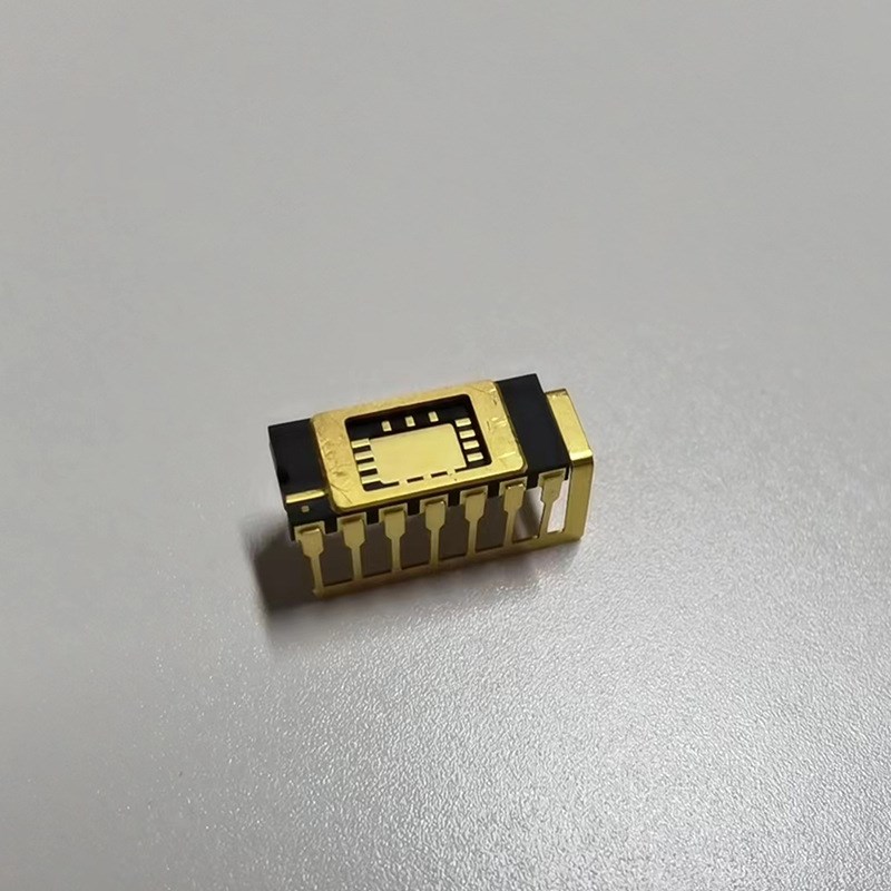 IC电子元器件封装多层陶瓷DIP14熔封半导体外壳双列直插式