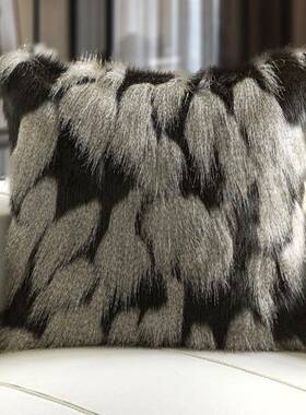 北欧ni板s黑色抱枕沙发客厅仿山鸡毛RBY靠枕灰酒店样间软装靠包毛