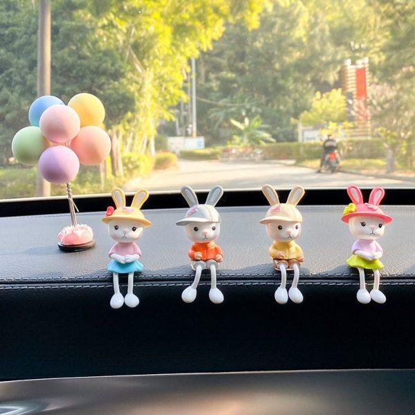 创意汽车摆件卡通可爱情侣吊脚兔娃娃车内饰品车载车上小装饰用品