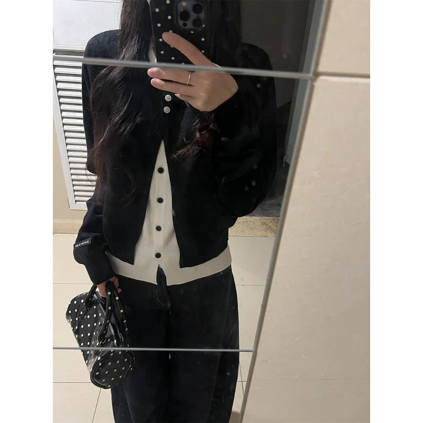 法式极简撞色假两件毛衣外套女秋新款修身显瘦高智感针织开衫上衣