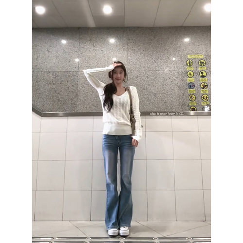 韩系白色麻花v领正肩毛衣针织衫