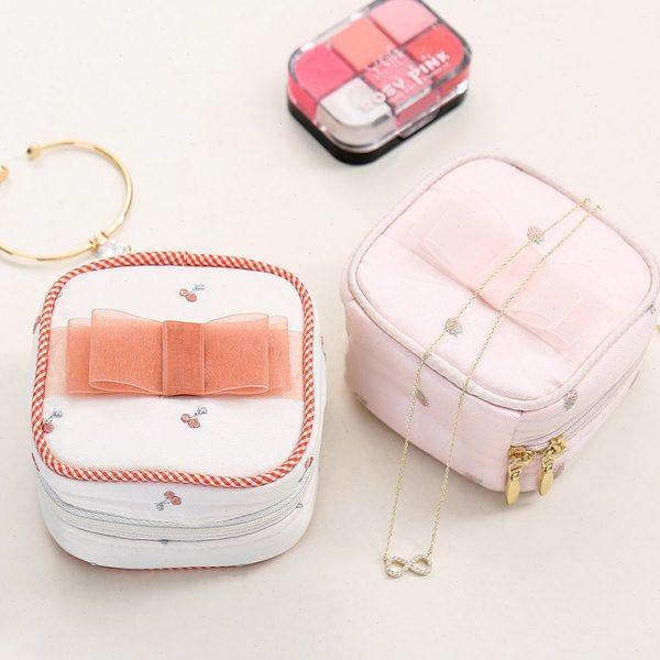 便携迷你首饰盒精致日系可爱刺绣旅行首饰包耳钉戒指收纳包小随身,收纳整理,首饰盒,淘宝优惠券,粉丝福利购,淘宝优惠卷
