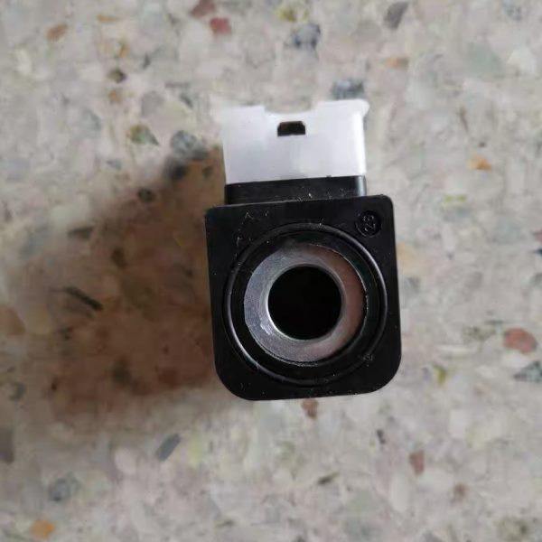 徐工吊车三四五节臂切换电磁阀线圈 徐工吊车电磁阀线圈原厂,五金/工具,其他机械五金,淘宝优惠券,粉丝福利购,淘宝优惠卷