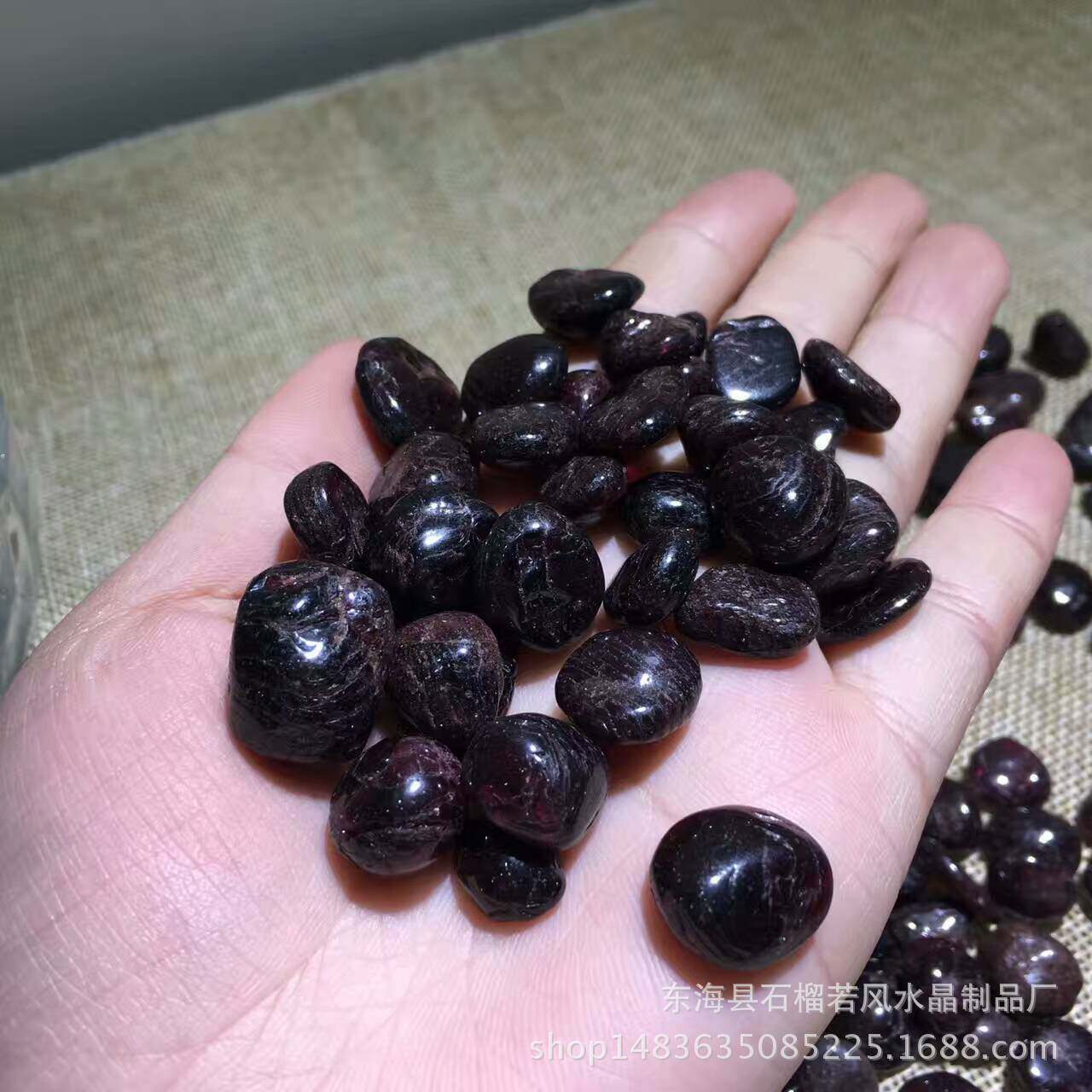 天然石榴石水晶碎石鱼缸花盆装饰装潢消磁石每件500克