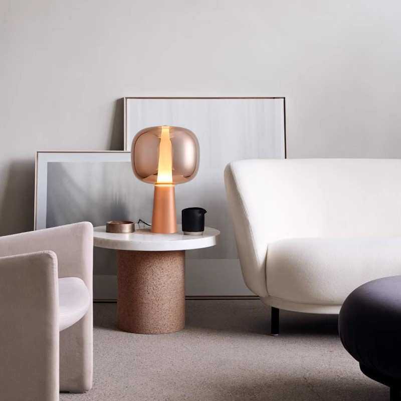 北欧台灯极简创意现代简约轻奢暖光温馨卧室书房立式五金玻璃灯饰