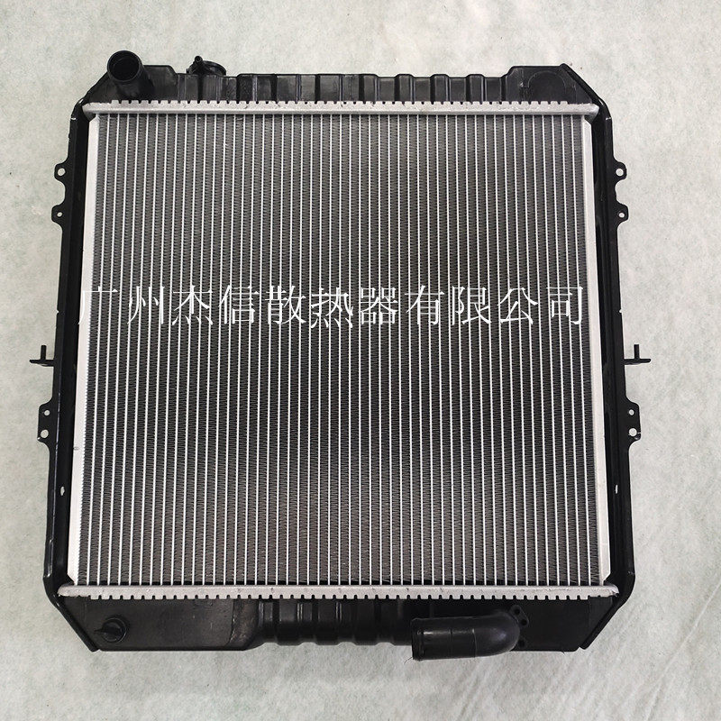164005B640用于HILUX汽车水箱散热器冷却系统总成LN135厂家批发