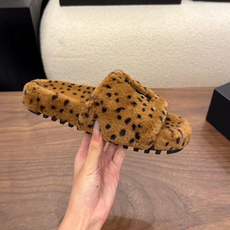 冬季羊毛厚底防滑保暖女款一字拖