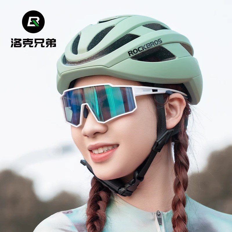洛克一体成型骑行头盔女宽山地公路安全帽破风自行车头盔单车装备