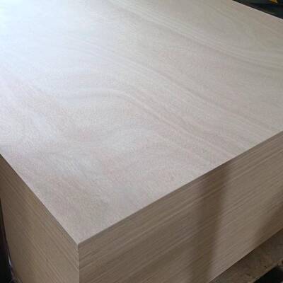 厂直E1E0EN级超平胶合EKD板多F层板杨桉全柳装修家家具板不销易劈