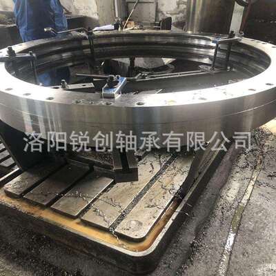 掘进机回转支承130.32.1093三排圆柱滚子转盘轴承精磨转盘轴承