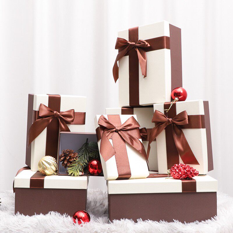圣诞装饰品礼盒堆头摆件套装圣诞树装饰新年春节场景布置橱窗道具
