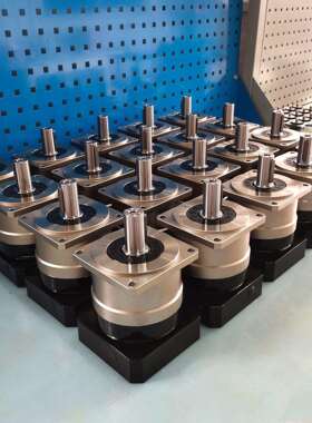 行星精密减速机AF115伺服行星减速器斜齿轮单级二级速比