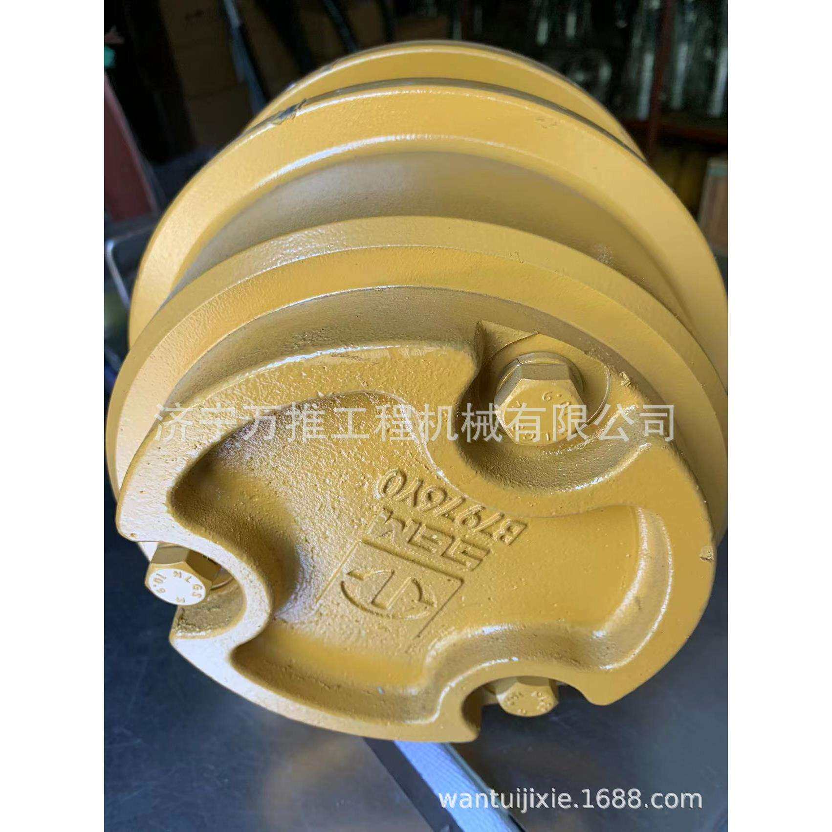 山工推土机配件SEM816D拖带轮总成5439473拖轮