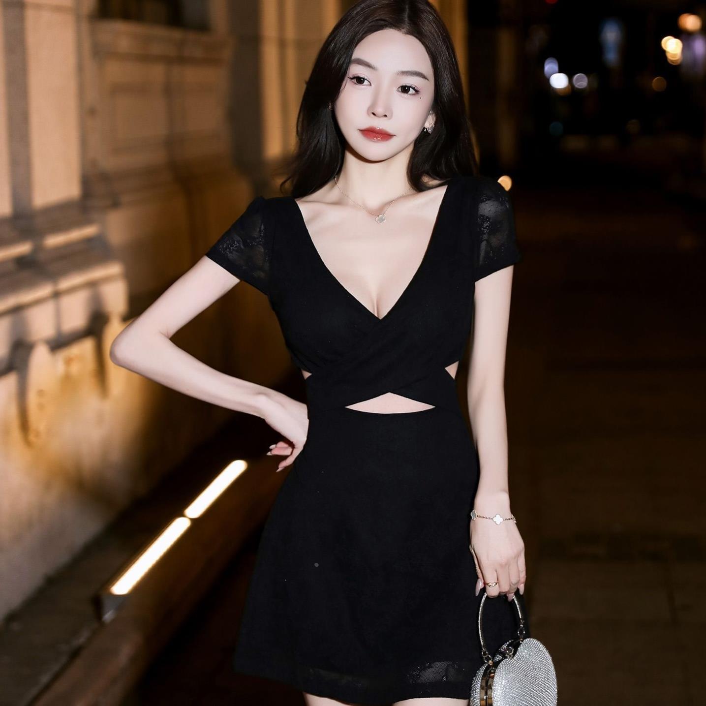 新款显瘦蕾丝镂空a字裙夜店夜场气质主播服装性感连衣裙低胸短裙