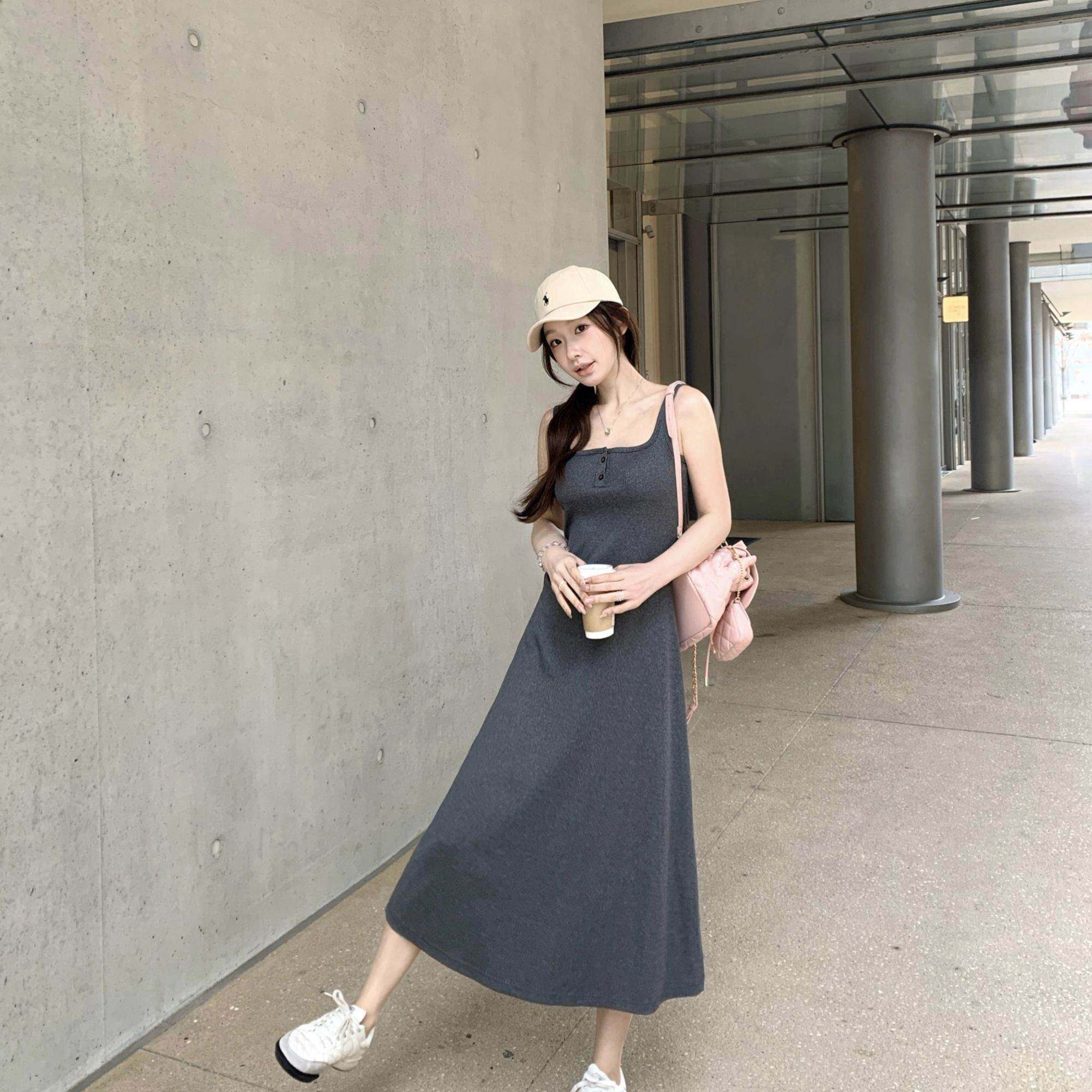 吊带连衣裙带胸垫女夏季外穿遮肉显瘦长款简约韩式纯欲穿搭吊带裙