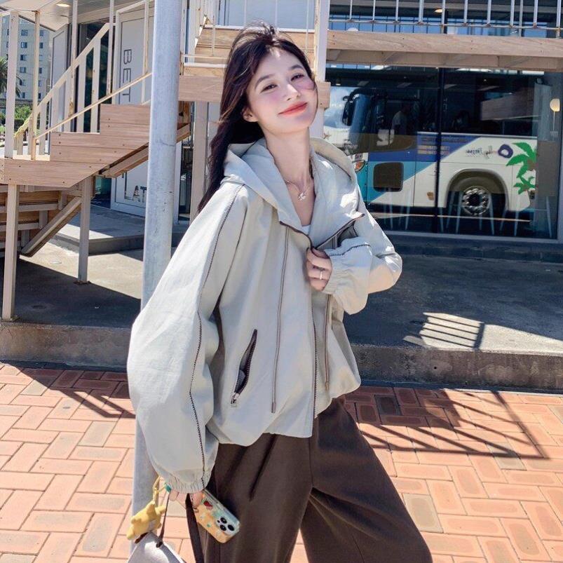 设计感抽绳连帽花苞工装短外套女2026春季户外休闲oversize冲锋衣