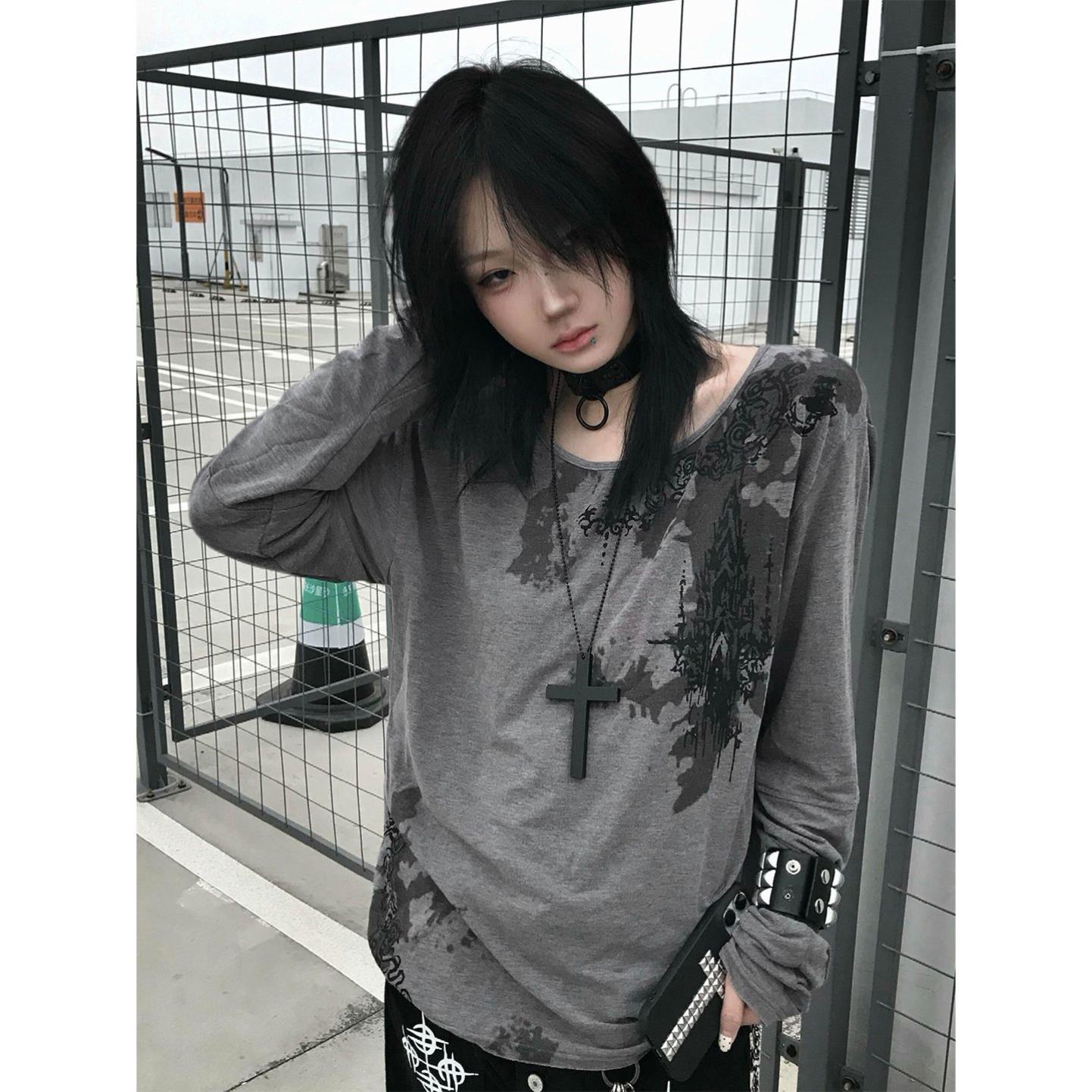 亚文化灰色长袖t恤女秋冬内搭打底衫套头大领口y2k轻亚上衣视觉系