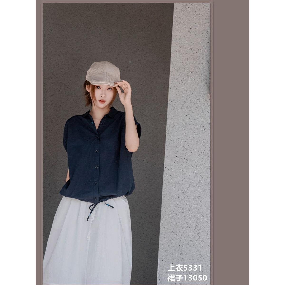 深蓝色小衬衫领宽松无袖时尚衬衣女皱感棉质系带薄款上衣女洋气