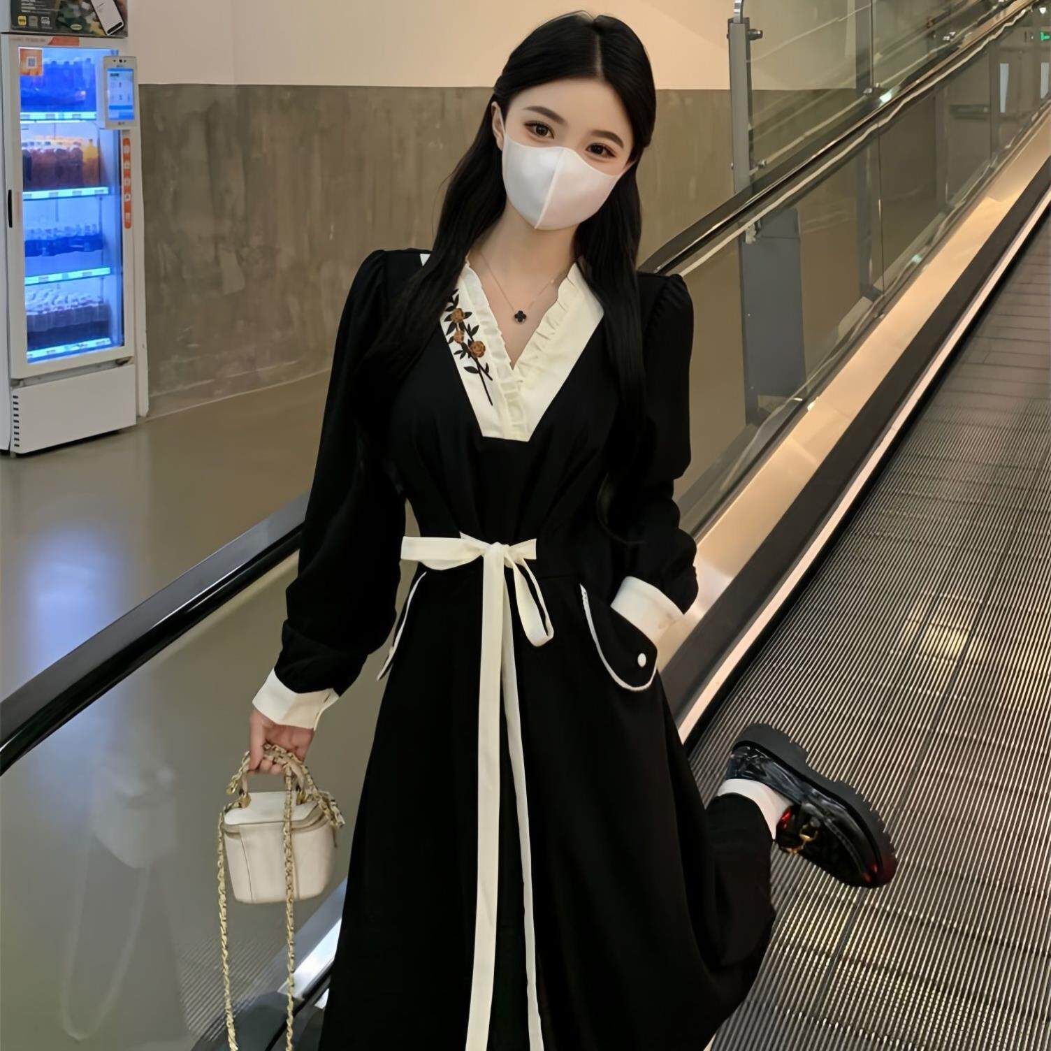 秋季连衣裙显瘦新中式胖妹妹设计泡泡袖遮肚子连衣裙高档淡人穿搭