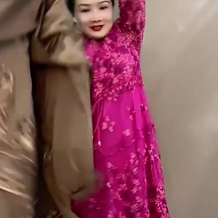 正品新款高档风衣外套女中长款重工刺绣时尚潮流百搭宽松妈妈大衣