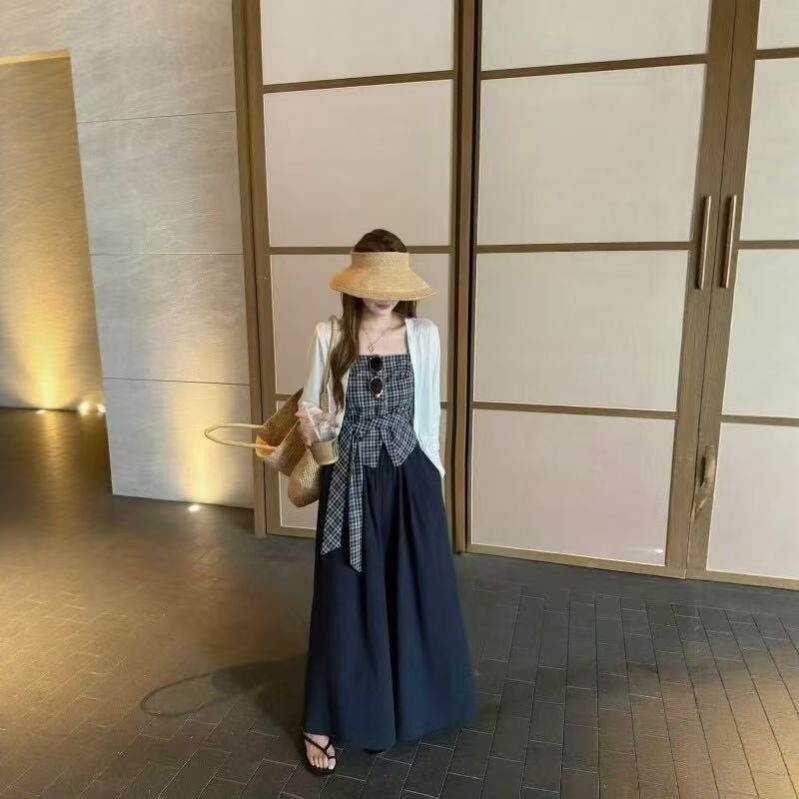 韩系针织开衫+爆款格纹吊带+休闲阔腿裤女2026夏季气质显瘦三件套