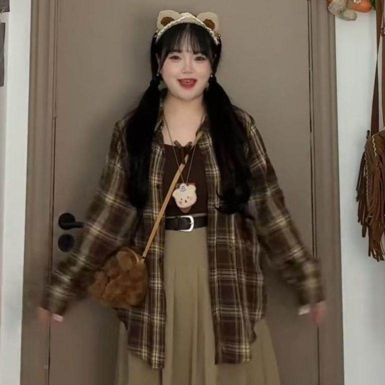 现货大码秋季胖mm学院风美拉德格子衬衫吊带半身裙三件套套装显瘦