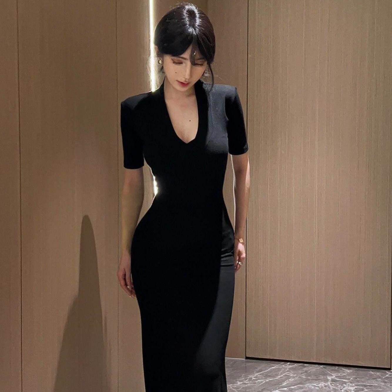 法式收腰包臀鱼尾后妈裙2026新款爆款洋气性感修身长裙