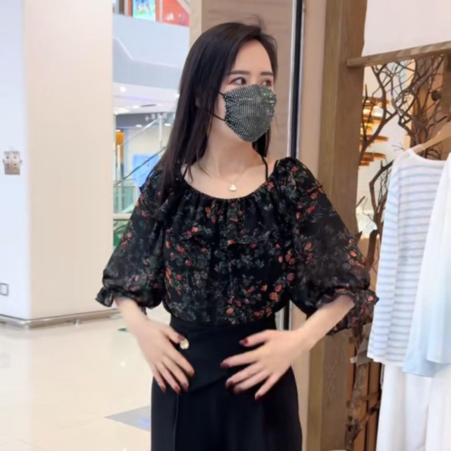 2026夏季新款法式荷叶边碎花宽松显瘦百搭衬衫女式一字领雪纺上衣
