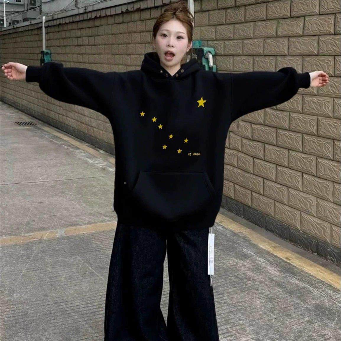 纽扣重磅秋冬新款连帽卫衣女加绒加厚星星百搭情侣宽松外套上衣女