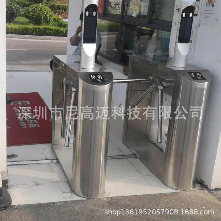 桥式弧形三辊闸 304不锈钢电控半自动旋转三杆滚闸机 手推单向门