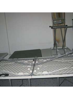 塑料吹塑对折桌 吹塑桌子 6英尺吹塑桌 6ft吹塑桌 常规尺寸吹塑桌