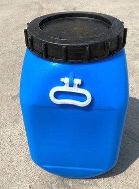 30L塑料方桶 蓝色PE方形30kg堆码桶带圆盖油水废液化工桶现货
