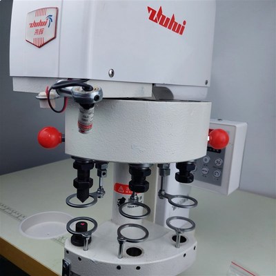 ZHUHUI朱辉窗帘自动化设备绑带三头电动电脑版钉扣机四合扣五爪扣