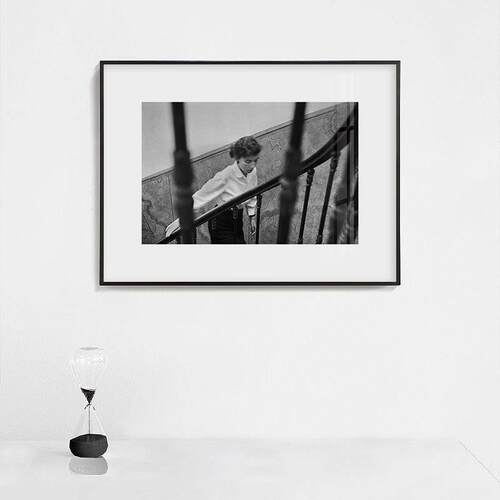 黑白照片摄影人物简约工业风客厅装饰画复古女性小众书房挂画油画