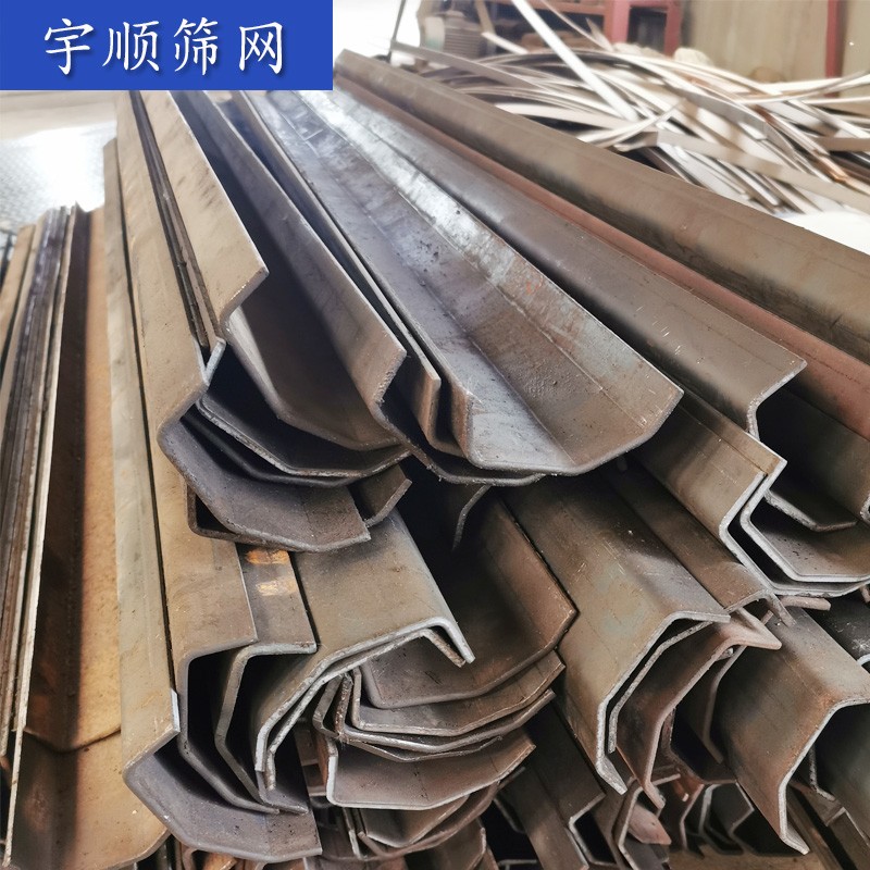 震动筛涨紧板振动筛网扣板矿振动筛紧固件压板两折板三折矿山压板