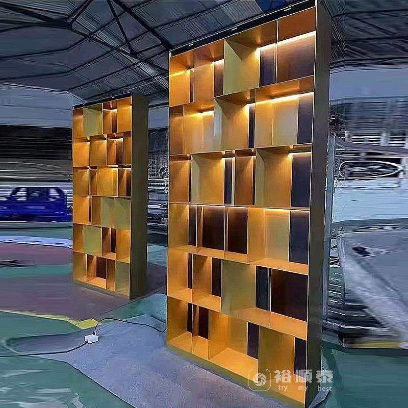 高档灯带金属装饰柜开放格酒柜客厅落地展柜黄钛金不锈钢钢板柜