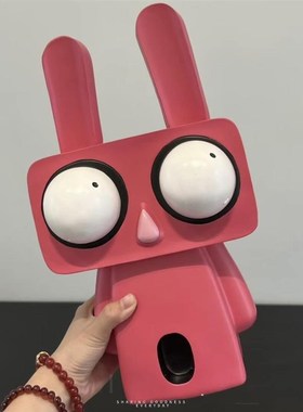 红色瞪眼兔子摆件大眼方兔树脂摆件桌摆客厅电视柜儿童房书房装饰