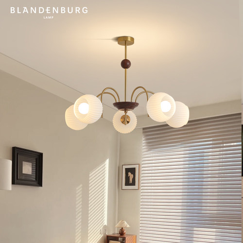 泡泡吊灯新款简约创意奶油风卧室玻璃灯温馨浪漫网红设计师造型灯